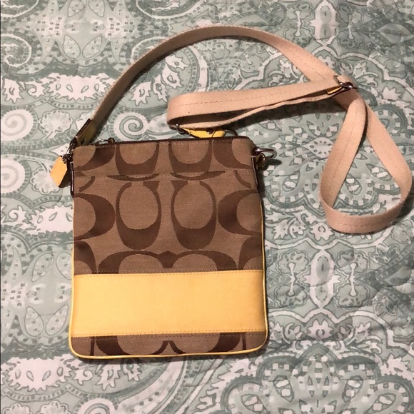Coach Handbags - Coach purse